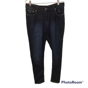 Stretchy Denim Skinny Jeans Size 20 UWD